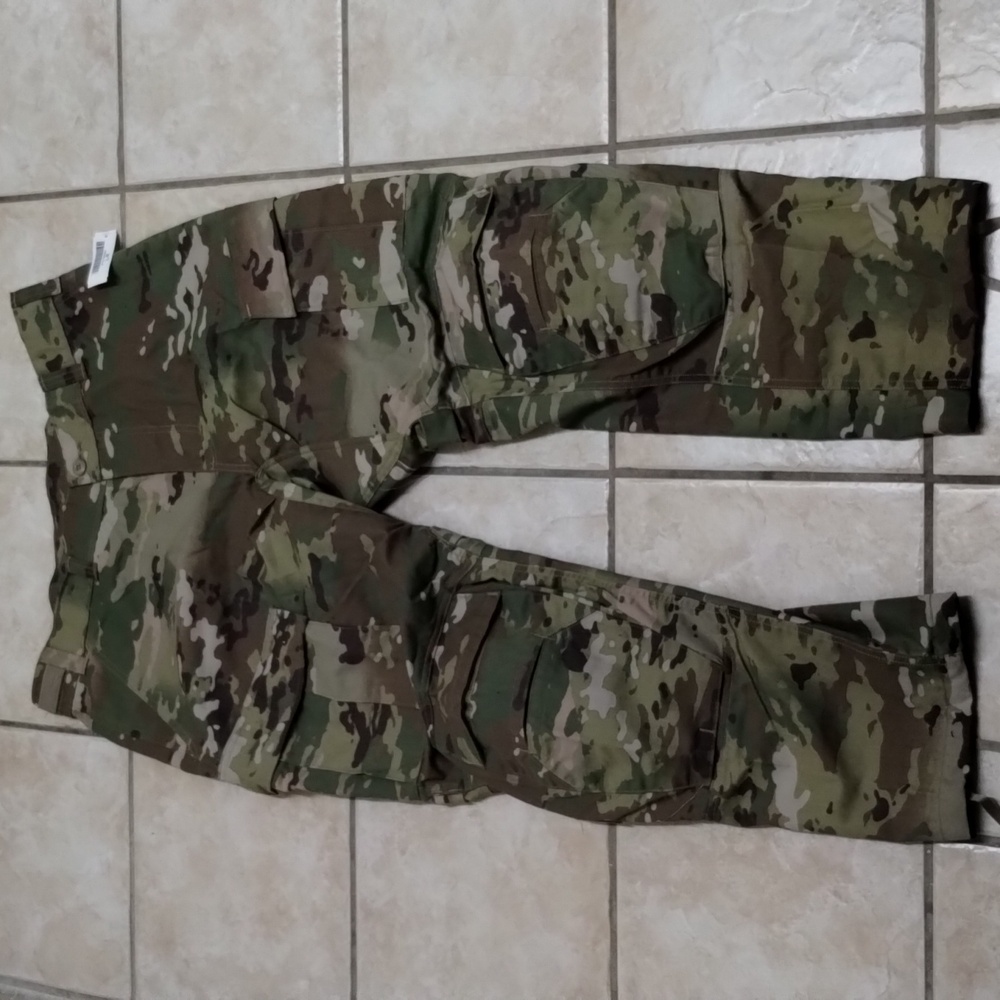 USGI Gen 3 Army Combat pants current issue Multicam OCP W2 ACP Crye Medium SOCOM